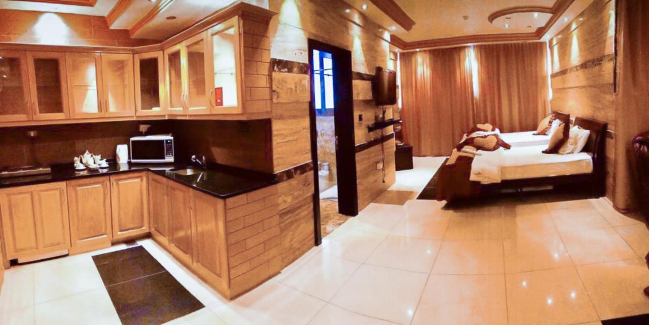 Jad Hotel Suites Amman Exterior photo