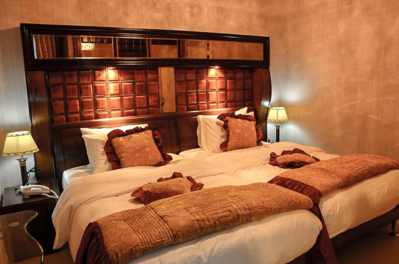 Jad Hotel Suites Amman Exterior photo