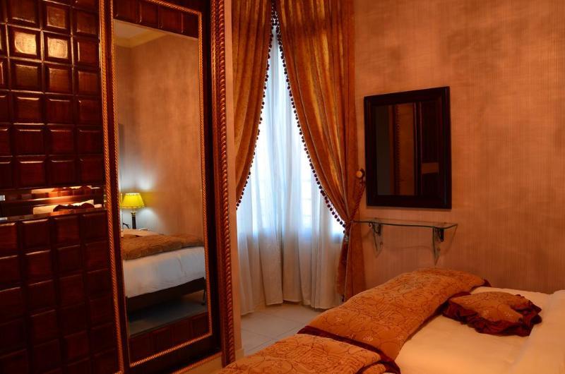 Jad Hotel Suites Amman Exterior photo