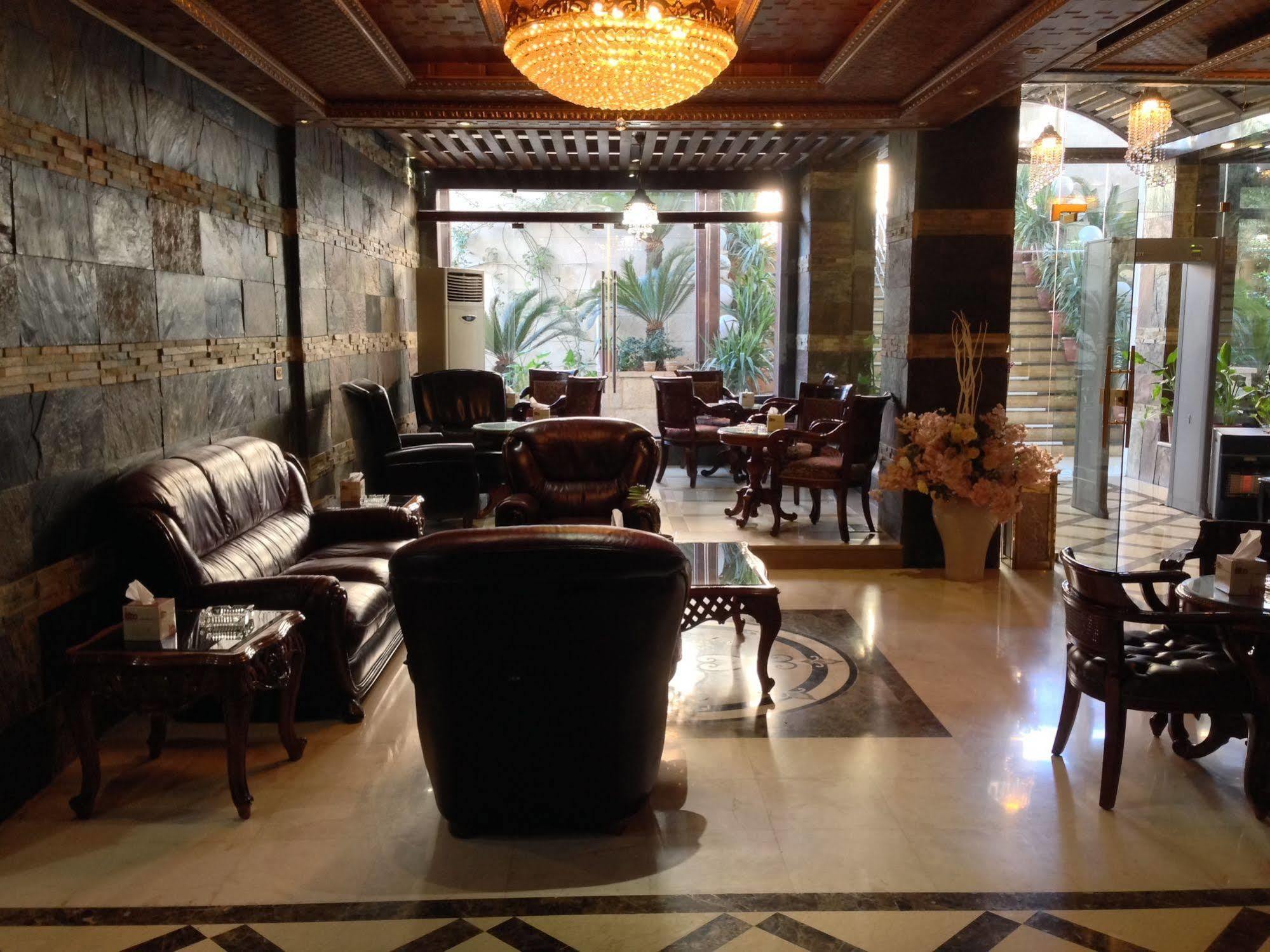 Jad Hotel Suites Amman Exterior photo