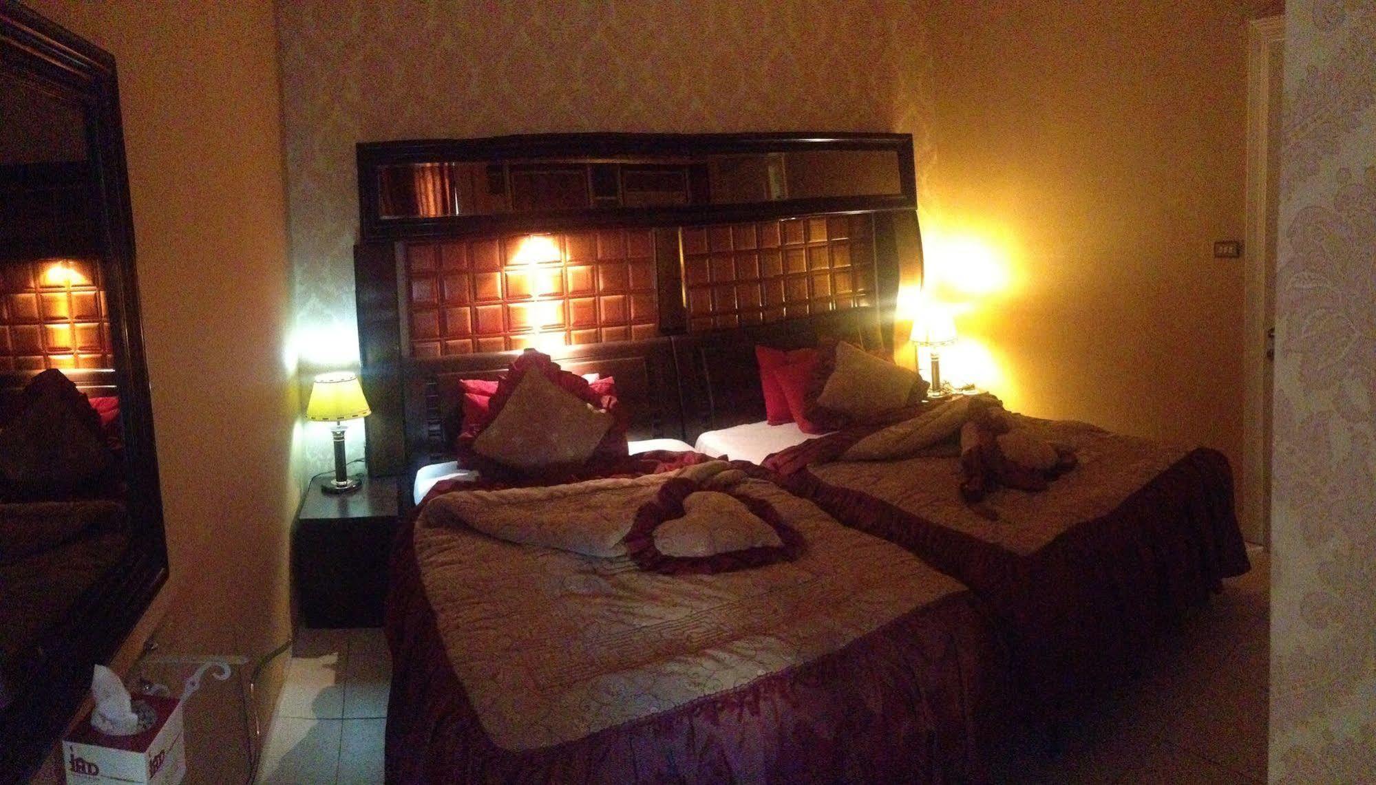 Jad Hotel Suites Amman Exterior photo
