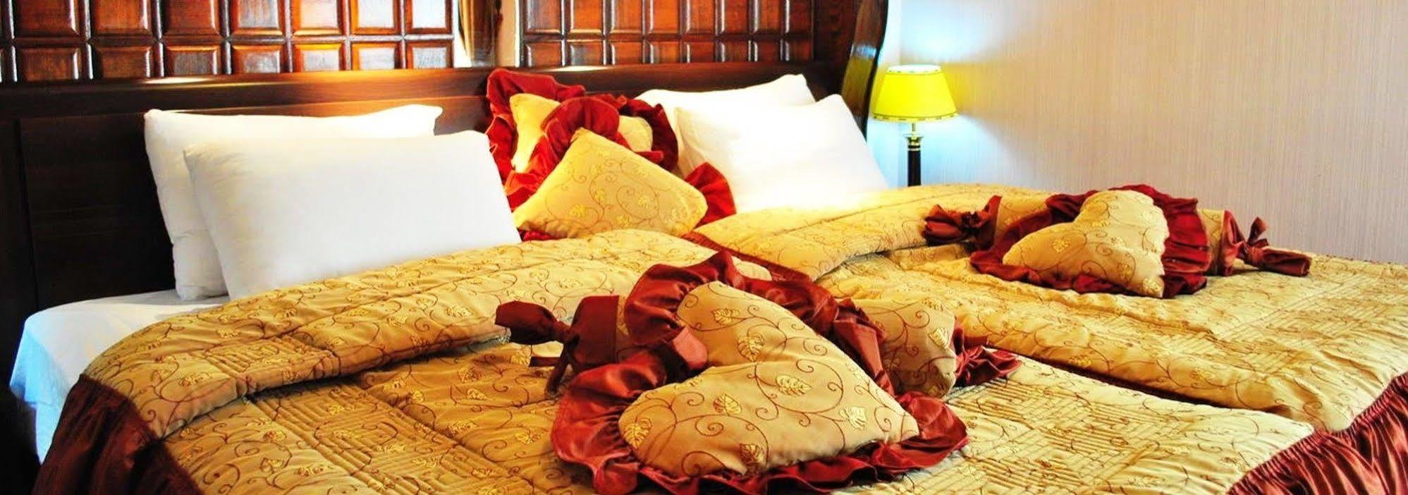 Jad Hotel Suites Amman Exterior photo